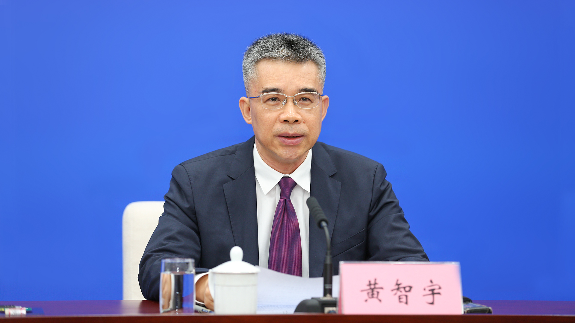 黄智宇.jpg